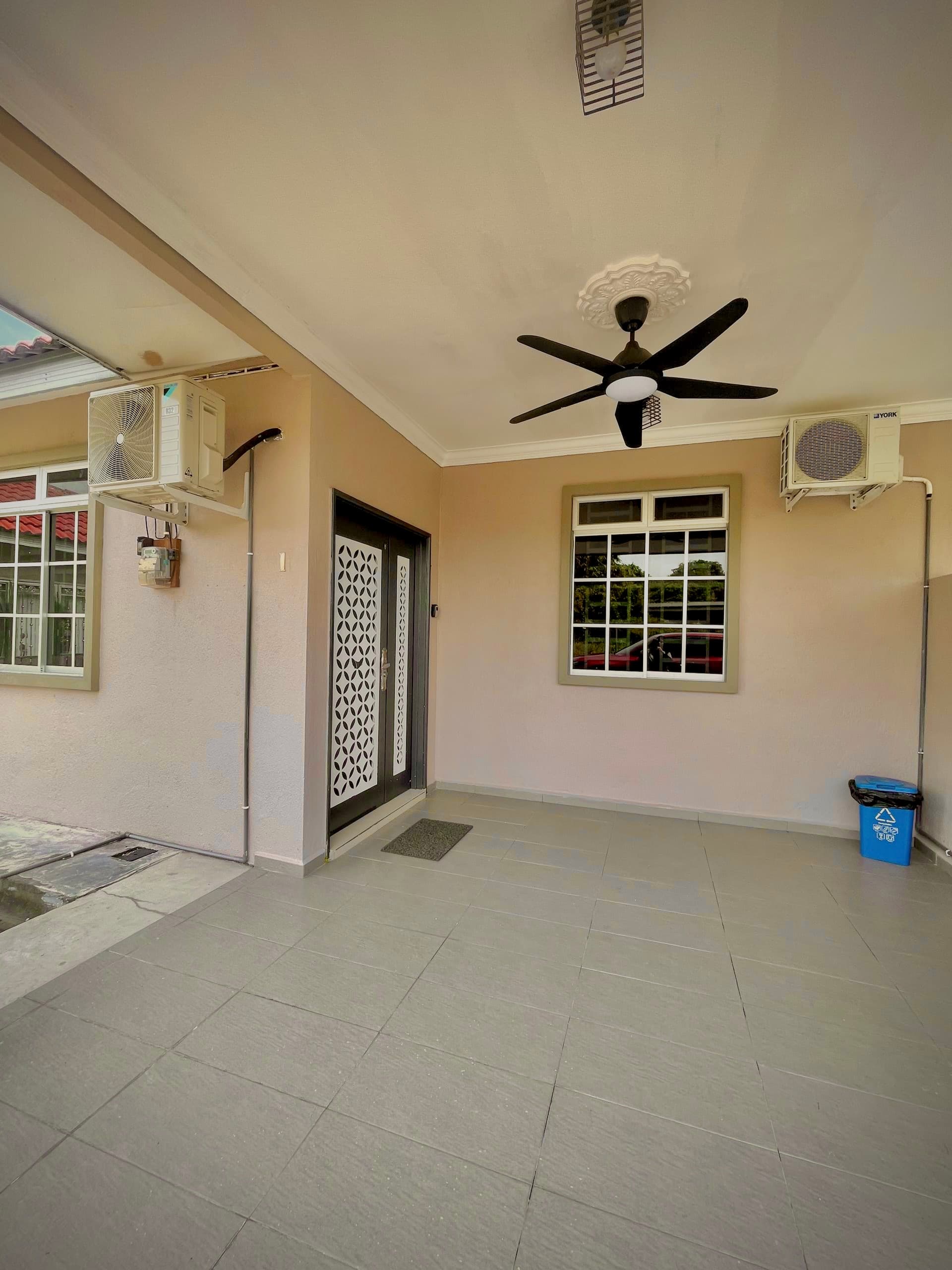 Homestay Umbai 1 — Front of Homestay Umbai 1