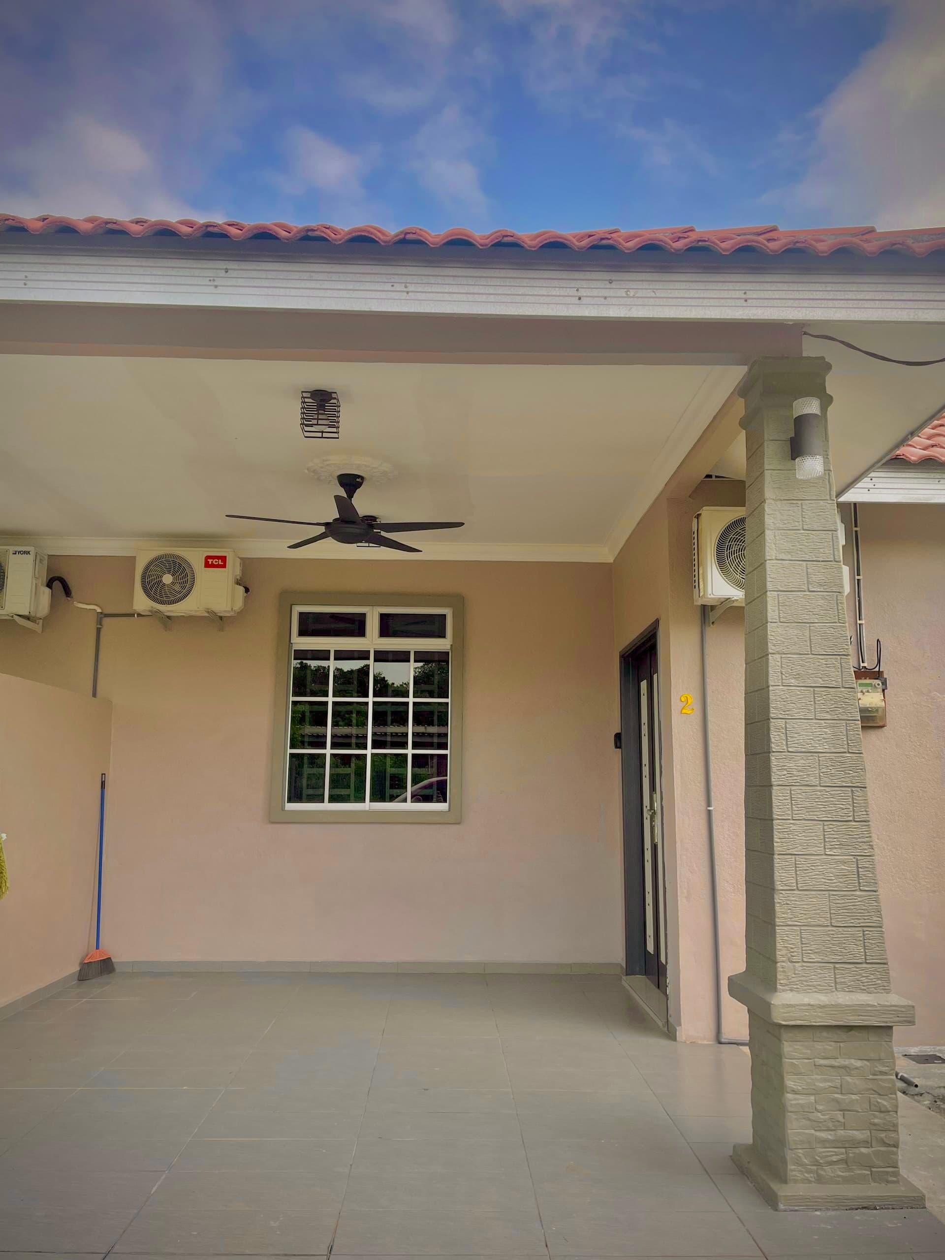 Homestay Umbai 2 — Front of Homestay Umbai 2