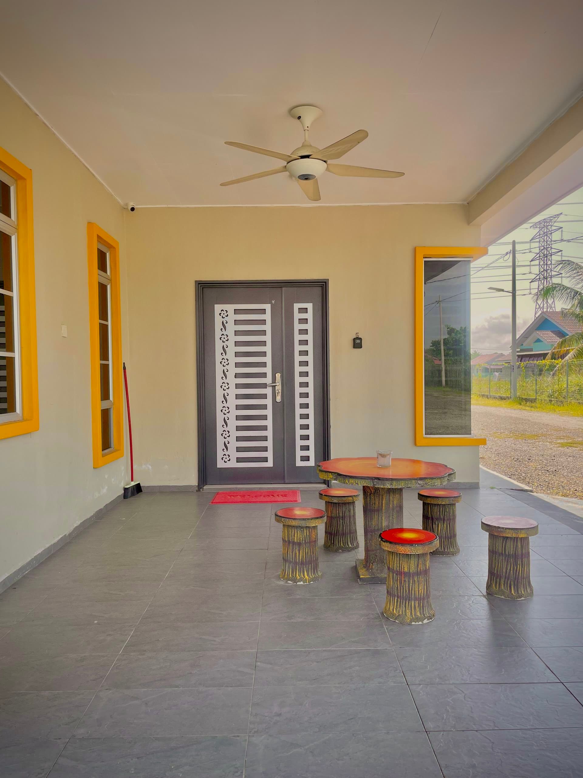 Homestay Umbai 5 — Front of Homestay Umbai 5
